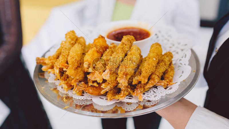 牛油火锅底料批发价格波动背后的行业逻辑**